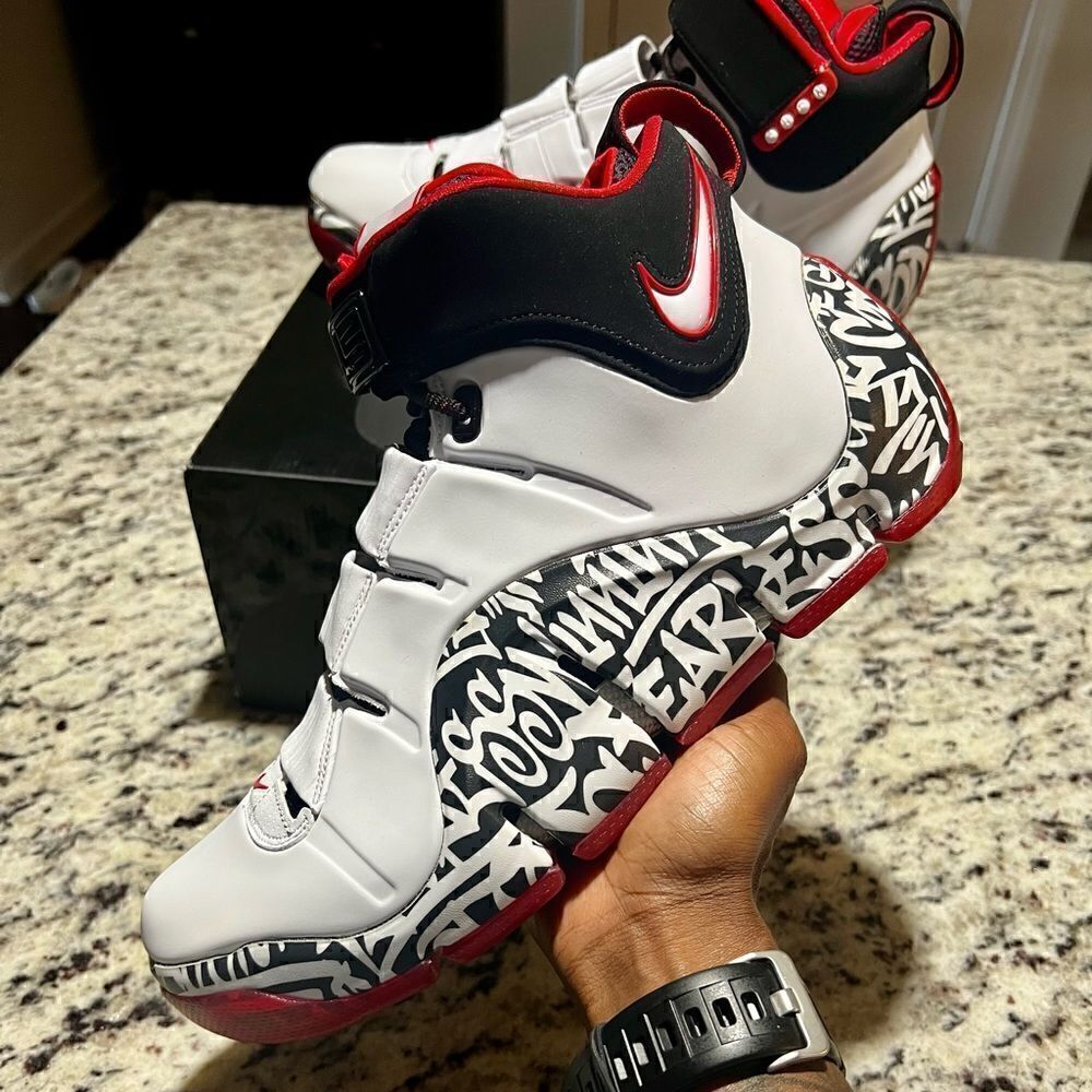 Nike LeBron 4 “Graffiti” size 10M